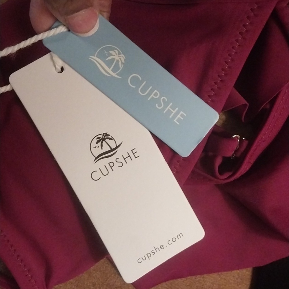 Cupshe Ruffle Bikini Top - XS/S - Picture 5 of 5